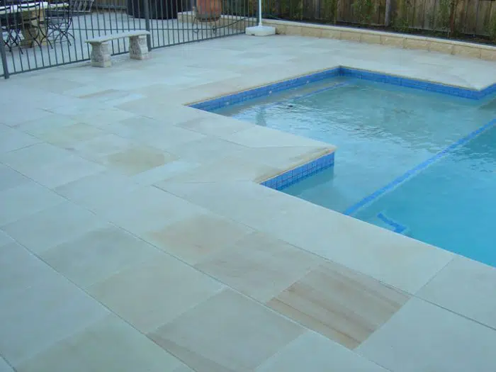 MINT SAWN SANDSTONE BULLNOSE POOL COPING