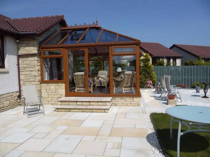 MINT SAWN SANDSTONE PAVING