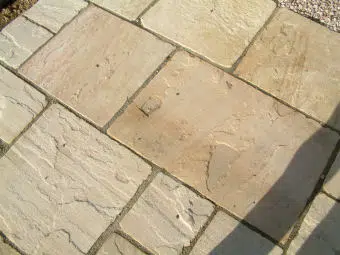 MINT FOSSIL TUMBLED VINTAGE SANDSTONE PAVING