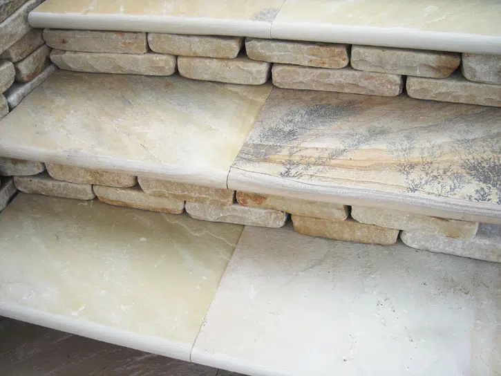 MINT FOSSIL SANDSTONE BULLNOSE POOL COPING