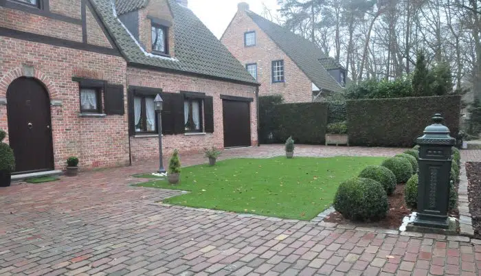 ARTIFICIAL TURF ASTRO TURF