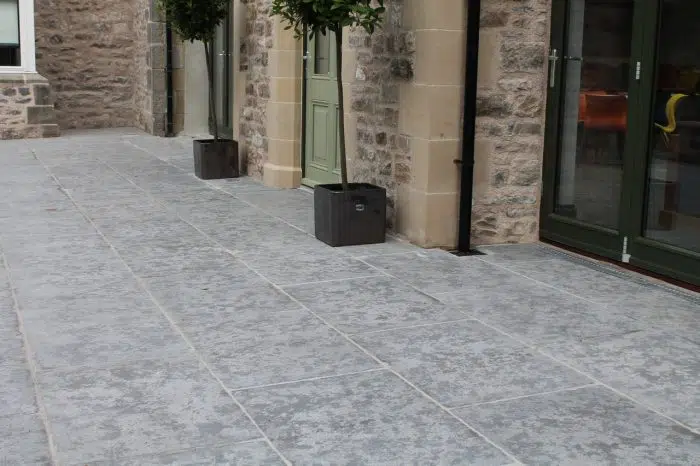 ASH GREY 1/2 HONED LIMESTONE PAVING SLABS