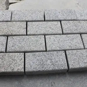 Silver Grey 40mm Flamed Textured Granite Block Setts 200x100mm, 9.40 m2