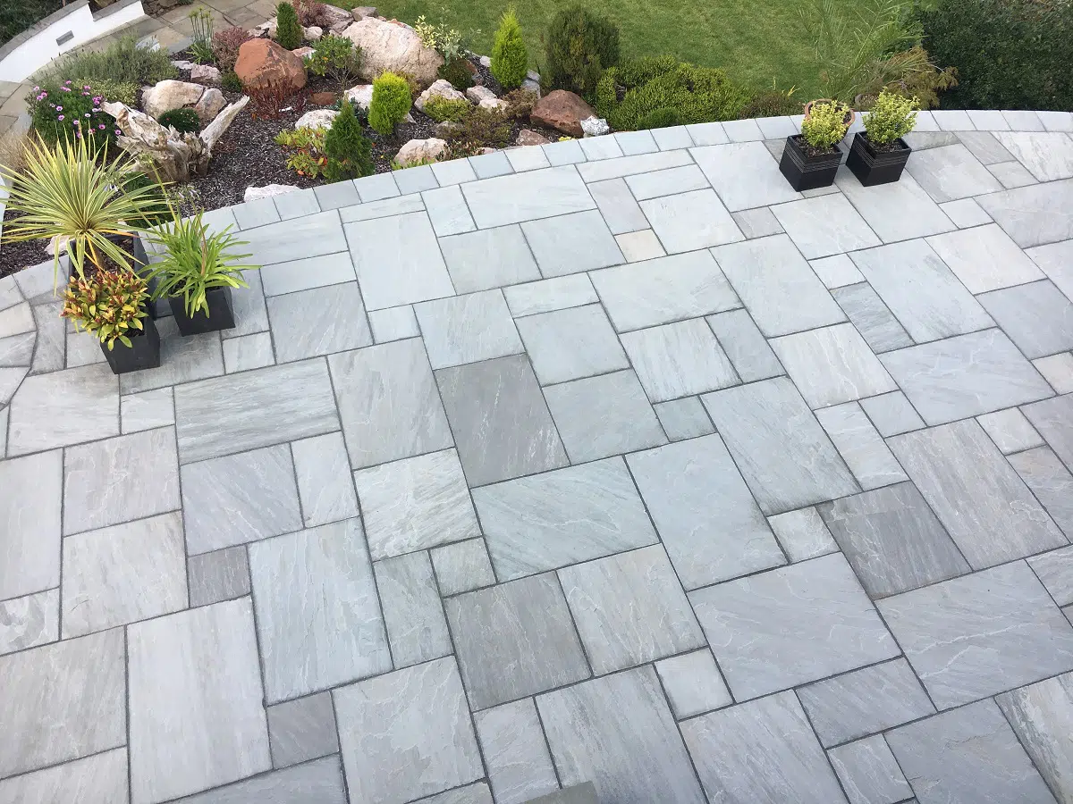 600 Mixed Size Pack 19.50m2 Light Grey