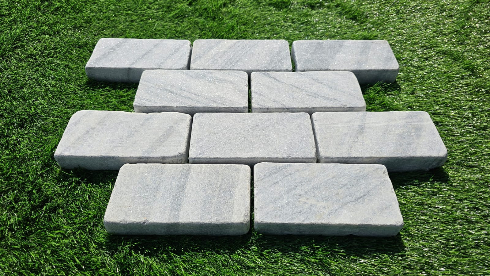 Ash Grey Marble 40mm Tumbled Block Paving 8.8m2 - Image 3